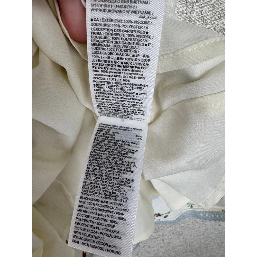 Gap x DOEN new tags